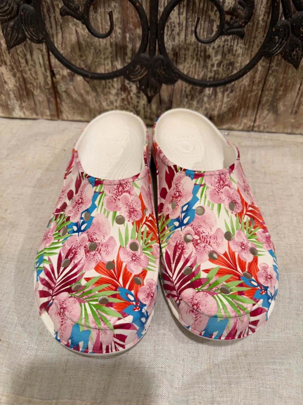 Crocs Freesail Graphic Clogs featuring a multicolor tropical floral print  w 10 - Picture 2 of 9